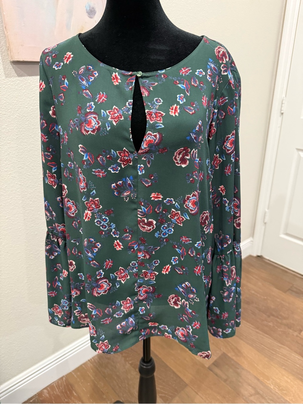 Floral Keyhole Blouse in Forest Green